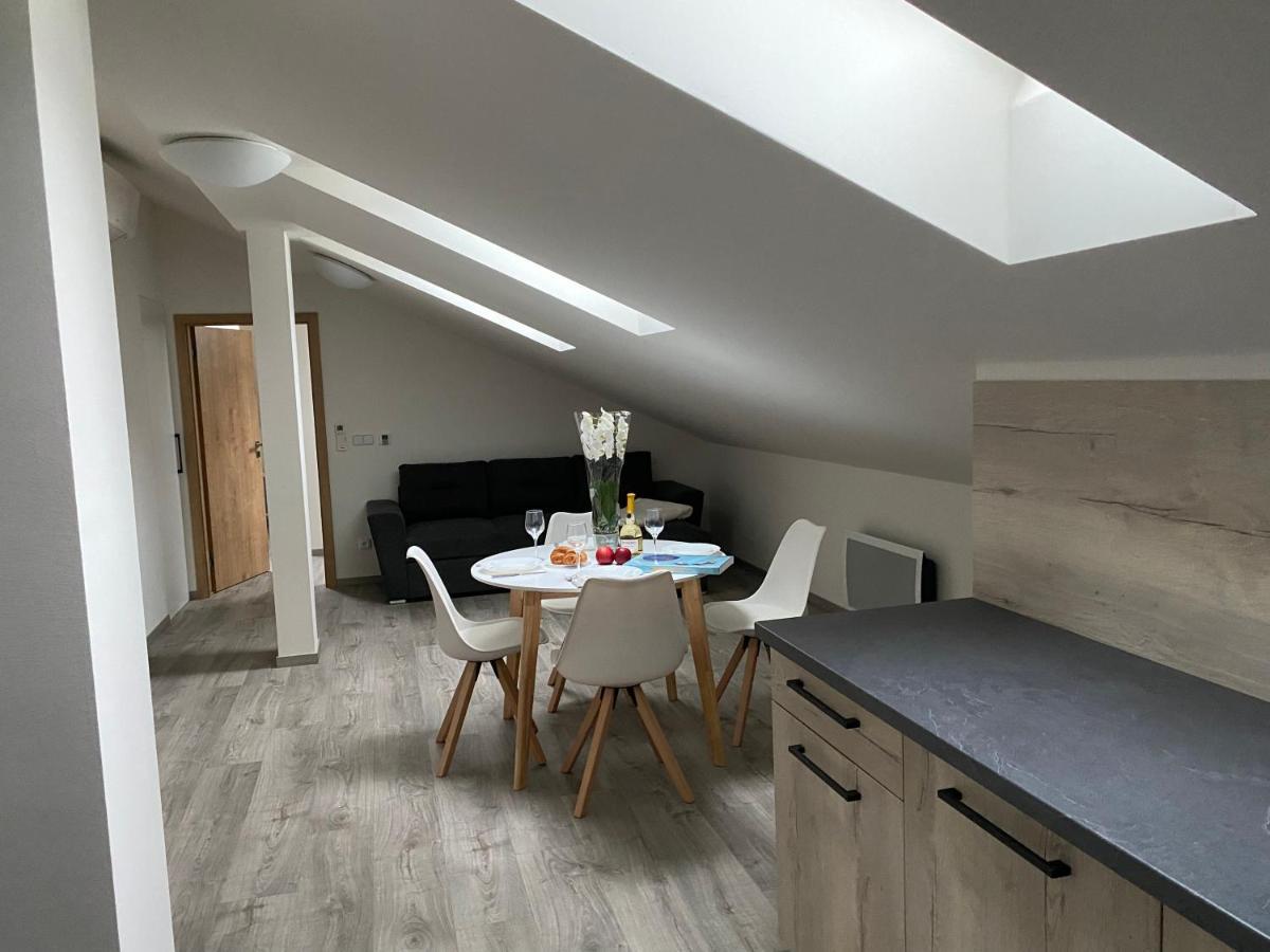 Ferienwohnung Klicperovo 2Kk Hradec Králové Exterior foto